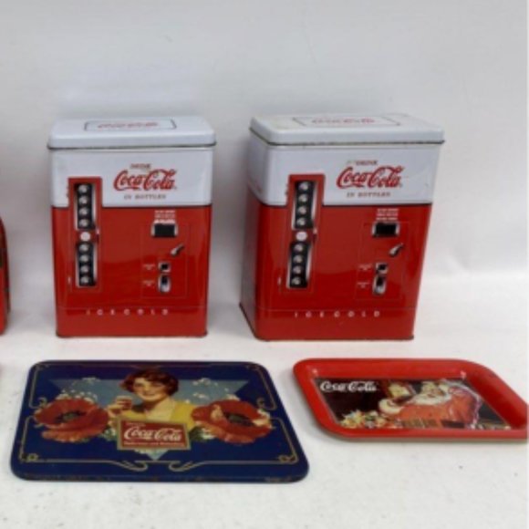 Lot of Assorted Drink Coca-Cola in Bottle Metal Coin bank, Ice chest Tin & Trays - Picture 7 of 7